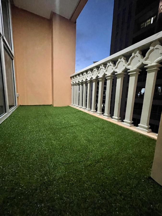 Luxury 1Br Unit With Pool At Venice Luxury Residences, Tower Domenico, Mckinley Hill, Taguig City المظهر الخارجي الصورة